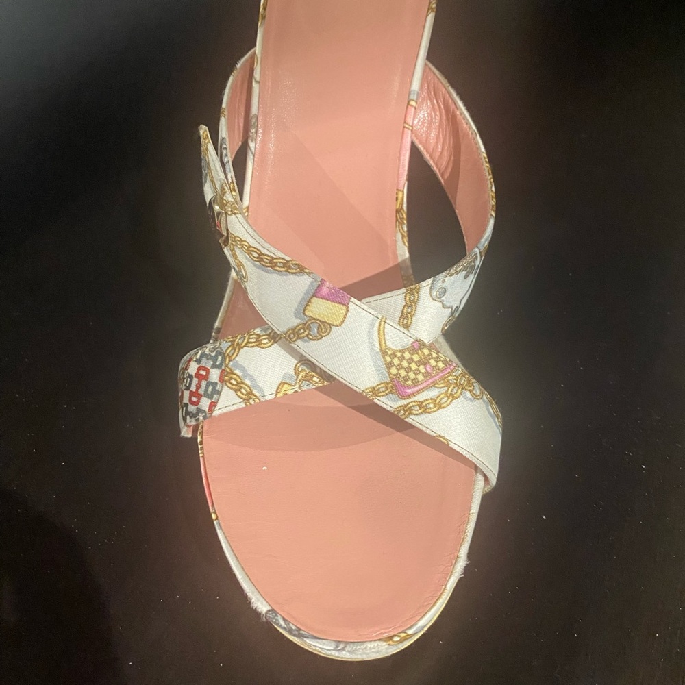 Beautiful Summer Gucci shoes